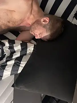 AidenMcKnight – Naživo XXX chat
