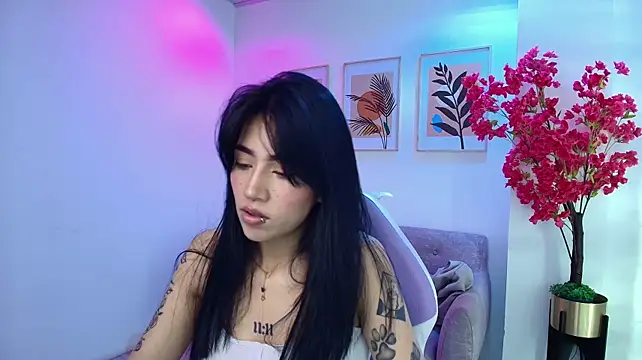 Chat +18 de Rainy_doll ao vivo