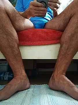 Show modela nipplegayfeet na web-kameri
