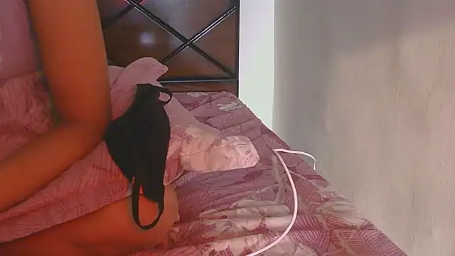 Sugar_mommy98 লাইভ XXX চ্যাট