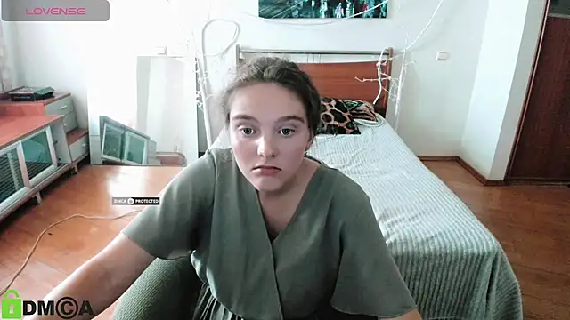 Show modela CordeliaJones na web-kameri