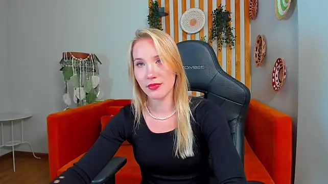 ElaraVoltage 라이브 XXX 채팅