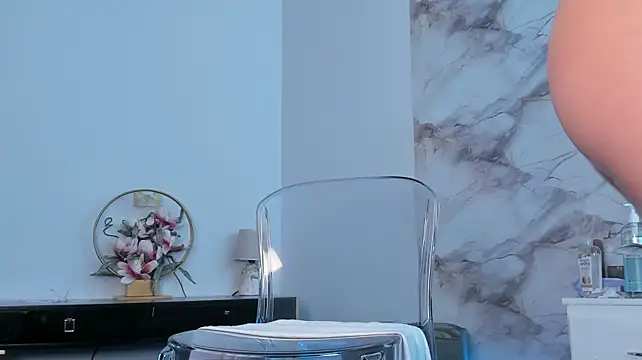 Maddyluxe লাইভ XXX চ্যাট
