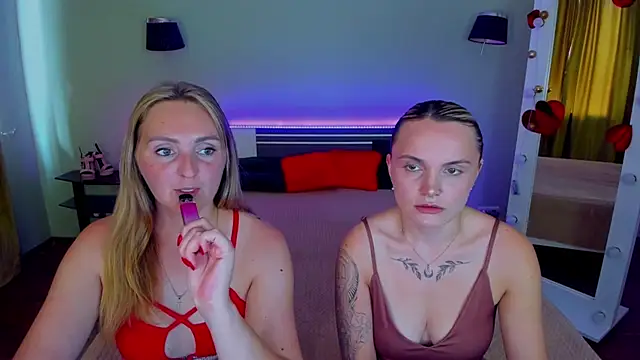 MagicEyess Adlı Modelin Canlı XXX Sohbeti