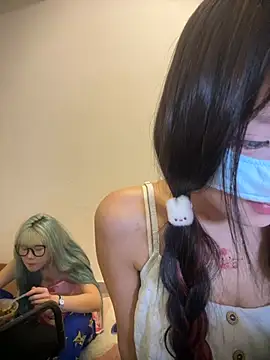 Rocket-Girl Live XXX-Chat