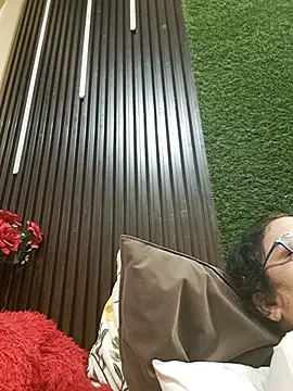 Chat +18 de SHANVII ao vivo