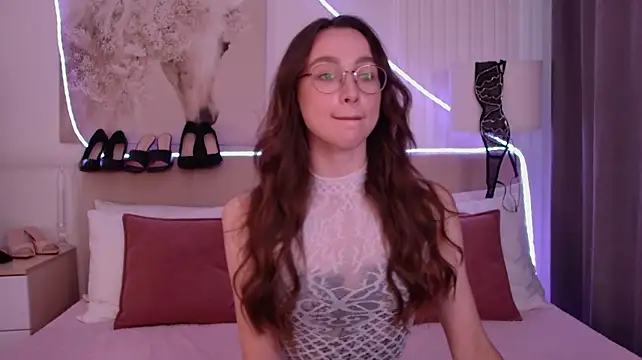 Emily_Simon élő XXX-chatje