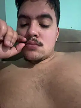 Zbear18 – webcam-show