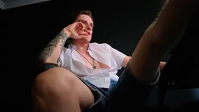 FelixStarkk: απευθείας συνομιλία ΧΧΧ