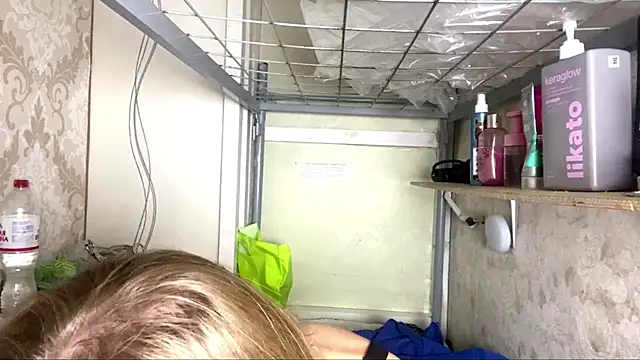 Chat +18 de MichalKobis ao vivo