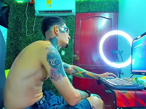 Boy_tatto77 现场XXX聊天