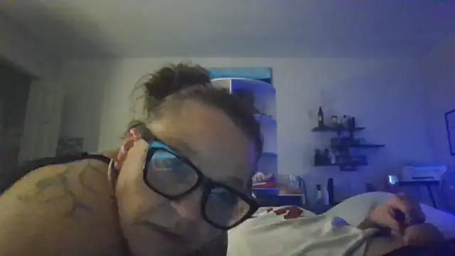 LyricRose85's Live XXX Chat