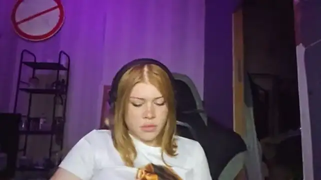 Chat +18 de GinnySplitt ao vivo