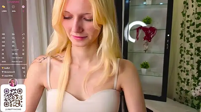 Chat +18 de helly_hoff ao vivo