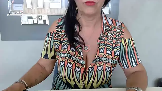 Lindagoddess75 Chat XXX live