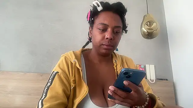 ChocolateCakeQueen's Webcam Show