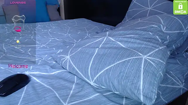 XXX chat uživo modela _M_i_a___