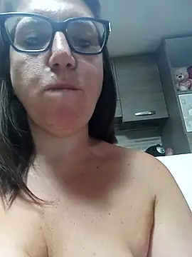 Show modela SinfulMarkedQueens na web-kameri