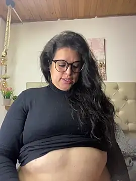 Chat +18 de Andrea_secret_ ao vivo
