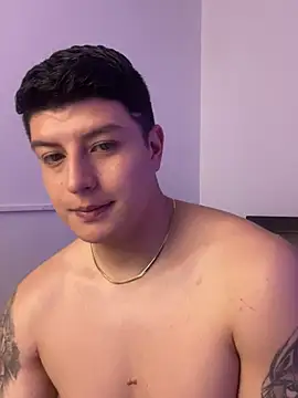 Goldenknight33 Webcam-Show