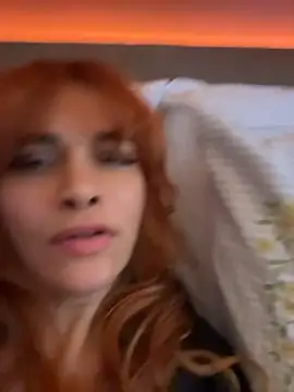 XXX chat uživo modela DarkDesin