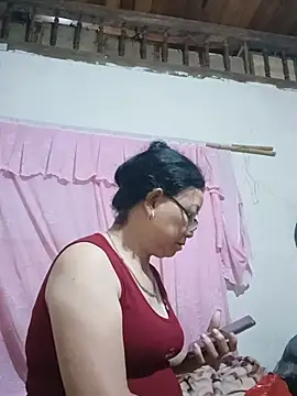 Lena_9x 现场XXX聊天