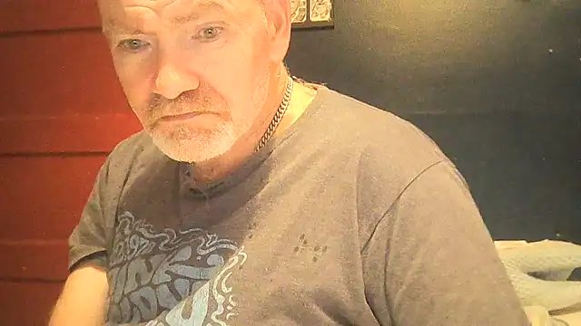 tinycock7447's Live XXX Chat