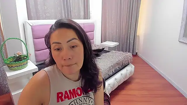 צ'אט XXX בשידור חי של gaby_trent