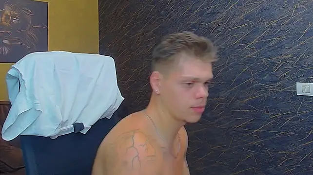 Chat +18 de NicoTroy ao vivo