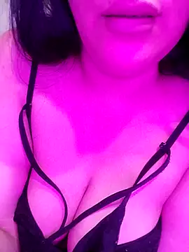 Show de webcam de lmalikaahlamedubai