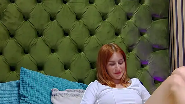 צ'אט XXX בשידור חי של SiennaShapiro
