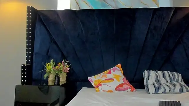 Lucifer_starr Webcam show