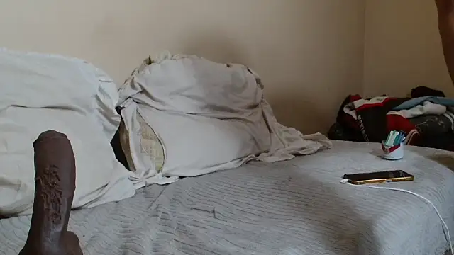 XXX chat uživo modela KinkyJXxX