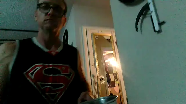 Chat +18 de PornStro921 ao vivo