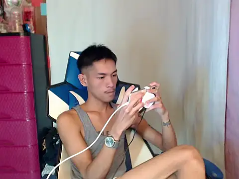 riks_tyler – Naživo XXX chat