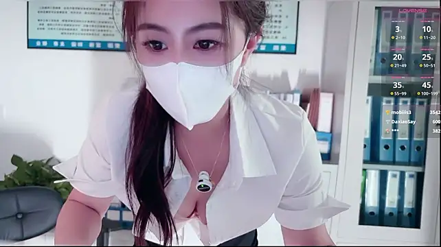 lynn-156 网络视讯表演