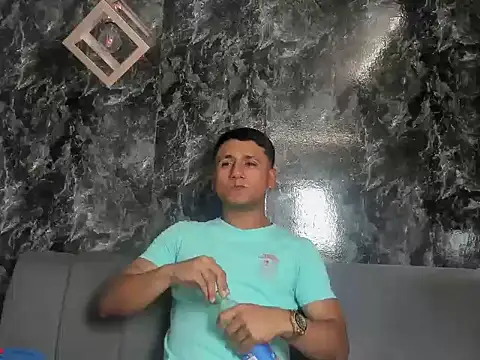 iron_king7's Live XXX Chat