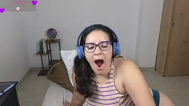 Chatroom XXX en direct de blue__moon_