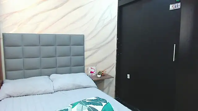 Živý XXX chat mike_rolly_hot