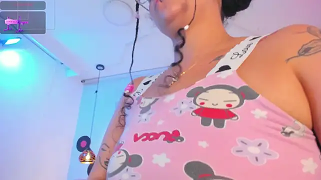 antonelllepiercee's Live XXX Chat