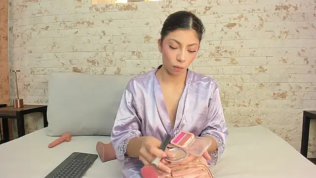 chloe_murray 即時 XXX 聊天