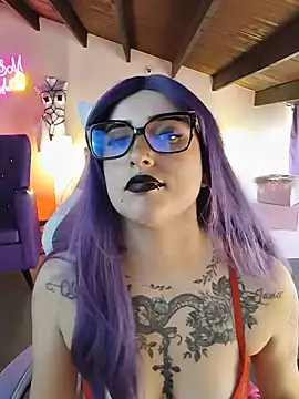 צ'אט XXX בשידור חי של LilithDark666