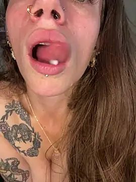 ValenciaTheVixenXX Show in webcam