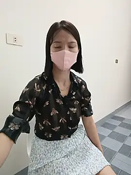 Emma_LinhのライブXXXチャット