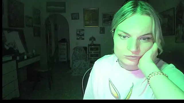 milliKira006's Webcam Show