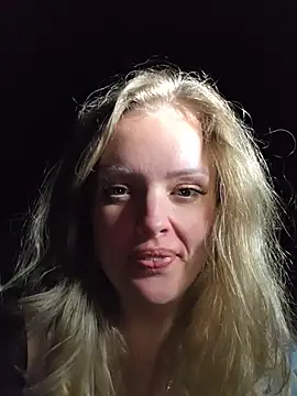 Bridgette03 Adlı Modelin Canlı XXX Sohbeti