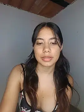 AylinLove_のライブXXXチャット