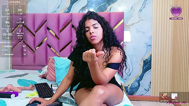 צ'אט XXX בשידור חי של hotiergirl