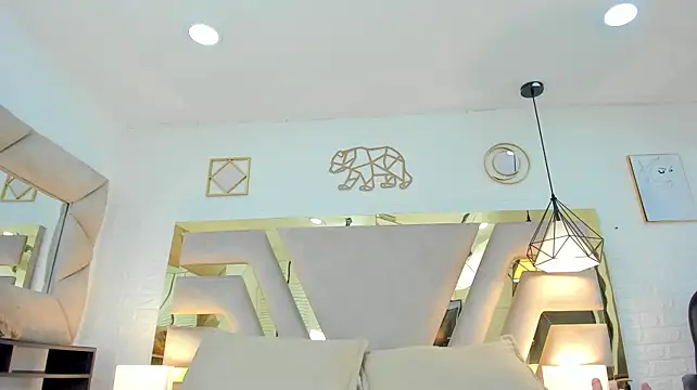 tania_brown01: απευθείας συνομιλία ΧΧΧ