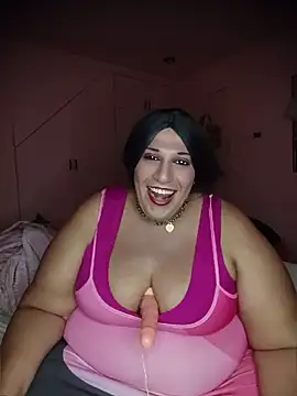Strongshemail élő XXX-chatje